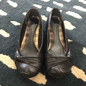 ✨5/$10✨ Brown unionbay low wedge